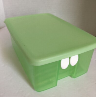 TUPPERWARE ~ FRIDGESMART Fruit & Veggie Keeper #3991 MEDIUM 7 cup (used)