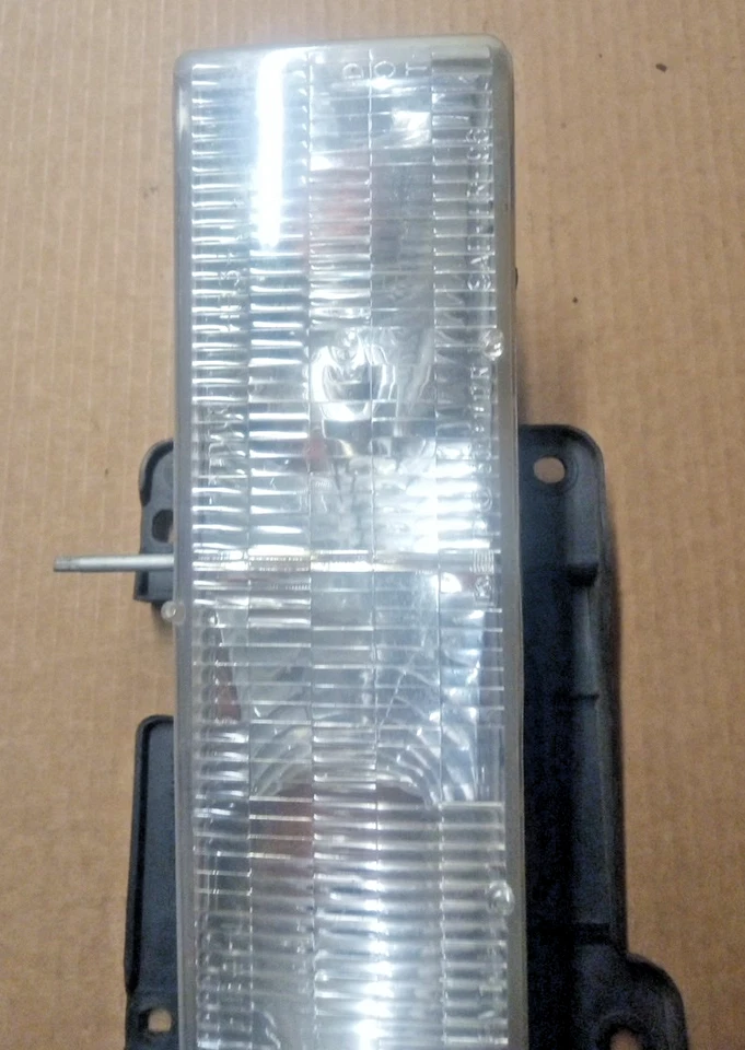 Iluminación DEPO Auto Parts 3321117RAS - Exterior - Conjunto de faros LOC-143DG Foto 3 de 4