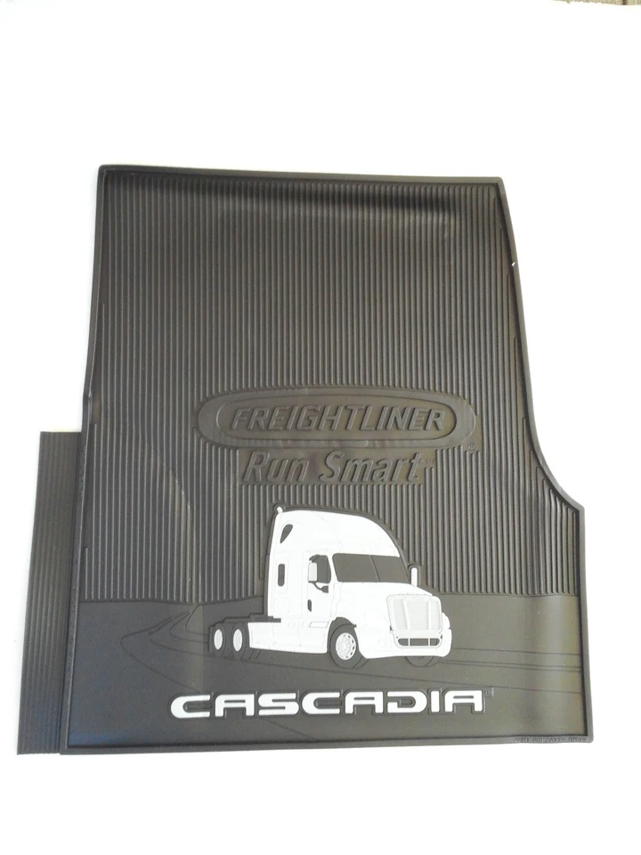 Alfombrillas de goma negras Freightliner Cascadia OEM 2 piezas con logotipo gris 2008-2017  Foto 3 de 3