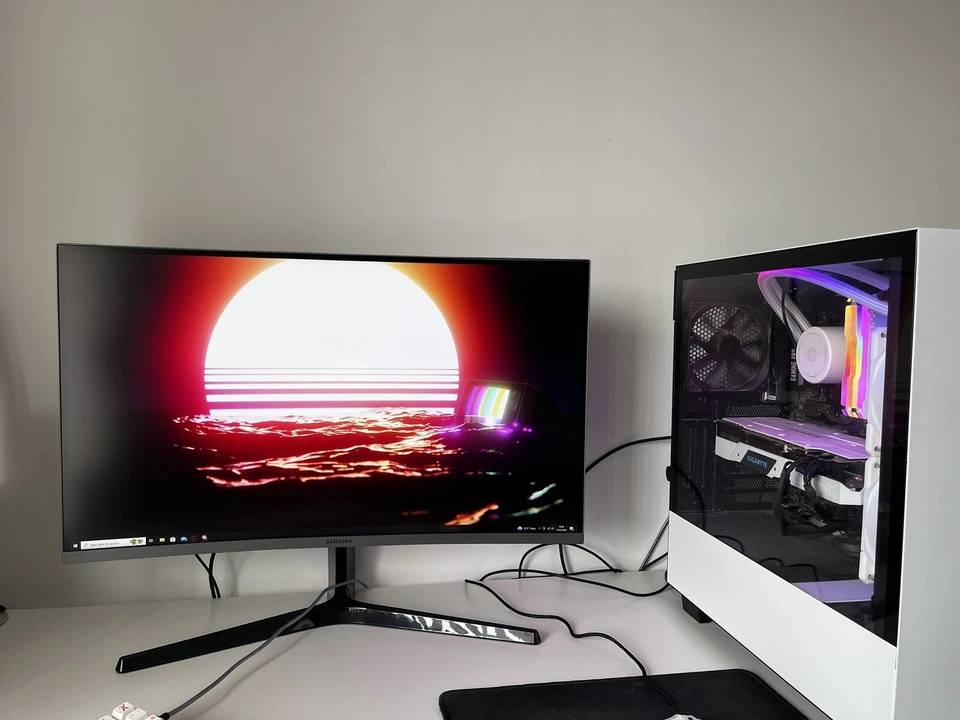 WHITE GAMING PC FULL BUNDLE, MONITOR, PC - RTX 2070 SUPER + AMD 5600x - Image 3 of 4