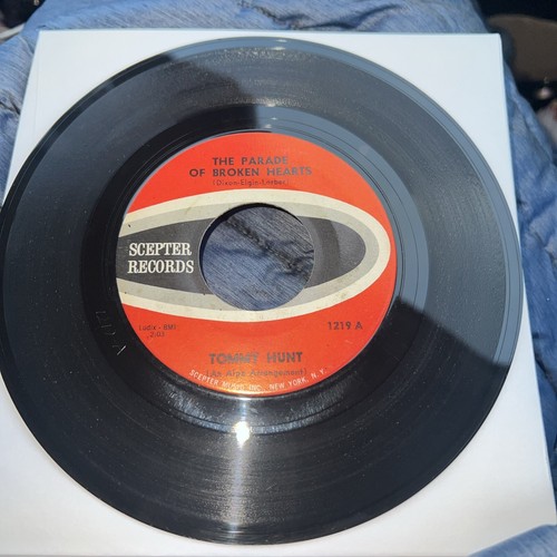 Tommy Hunt Parade Of Broken Hearts / Human 1961 Scepter 1219 R&B 45rpm Strong - Picture 2 of 2