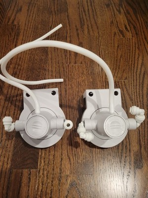 LOT Of 2 EVERPURE EV433990 CLARIS GEN2 HEAD 1/4 BSP CONNECTION 
