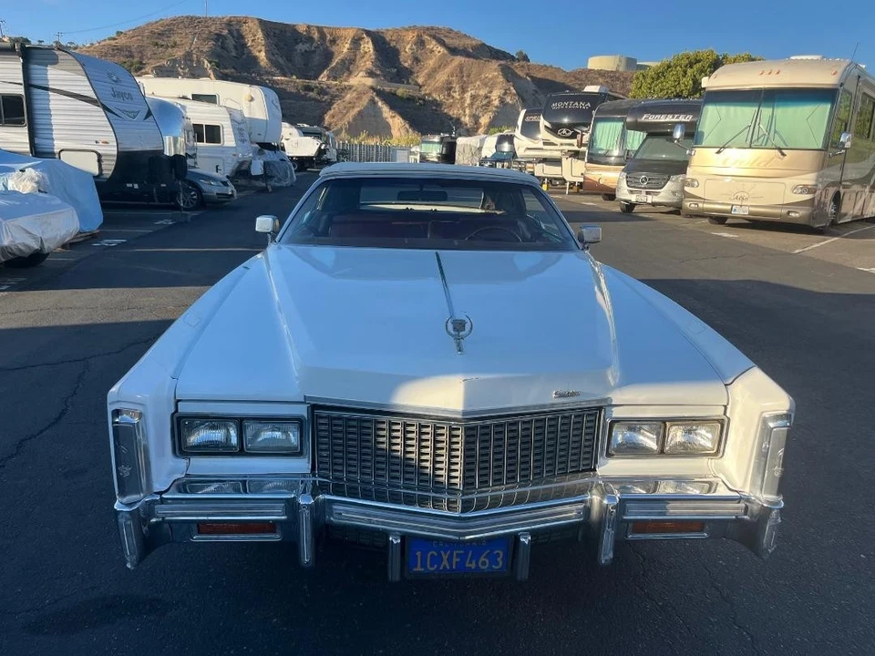 Cadillac Eldorado 1976  Foto 3 de 4