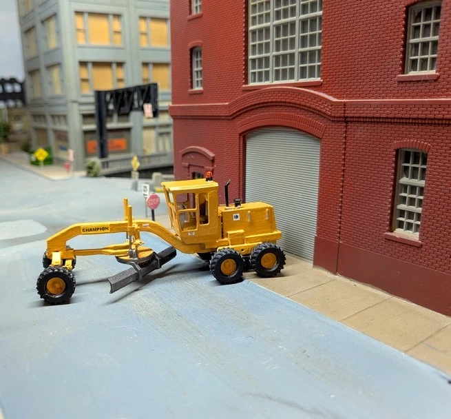 1/87 HO Scale Custom Built 1980s Champion 740 Grader, 3D Printed Resin Model - Image 4 of 4
