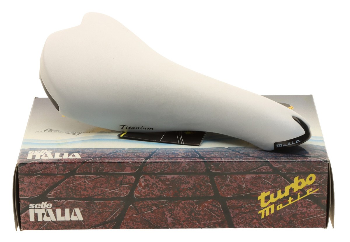 Selle Italia Turbomatic Saddle Titanium Rails 90s White Shelfwear