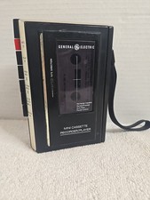 Vintage GENERAL ELECTRIC Mini Cassette Recorder/Player model 3-5303B Works 