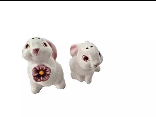 Vintage 1983 Avon Kitschy Bunny Rabbits Salt & Pepper Shakers Pink Bunnies - Picture 16 of 16