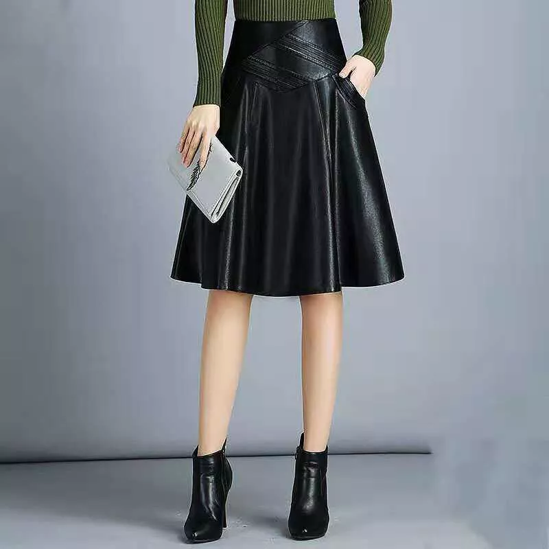 Leather pleated top skirt white