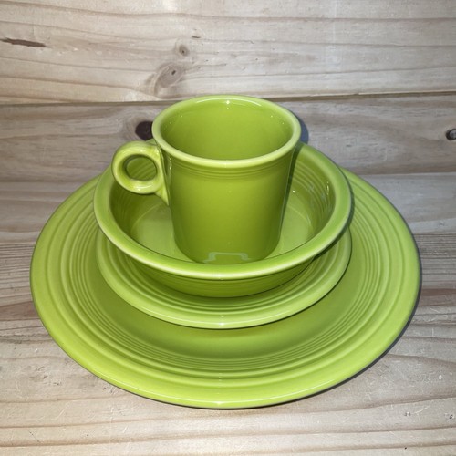 Retired Fiesta Ware Lemongrass Green 4 Piece Place Setting Plates Cup Bowl
