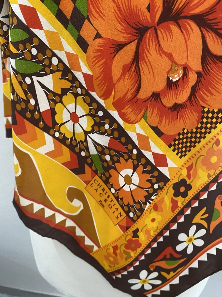 S46# Christian Lacroix Silk Scarf - Retro Floral & Geometric Print 34 Inch Foto 2 de 4
