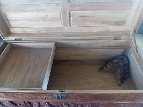 Tang Ming Dragon Hand Carved Camphor wood Footed Chest - Picture 8 of 10