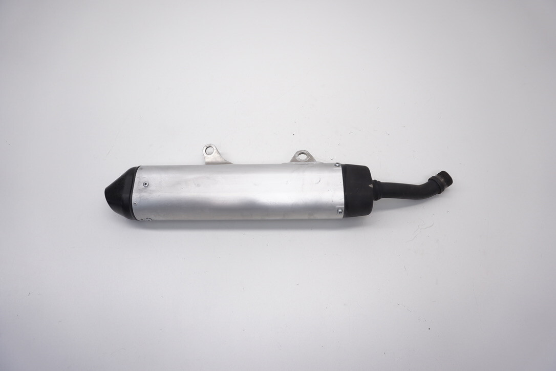 Yamaha YZ250 YZ250X OEM Exhaust Muffler Silencer Pipe 1P8 Yamaha YZ250 YZ250X OEM Exhaust Muffler Silencer Pipe 1P8