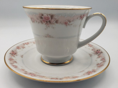 Noritake MORNING BLUSH Footed Teacup & Saucer Set Peach White Flowers China Cup
