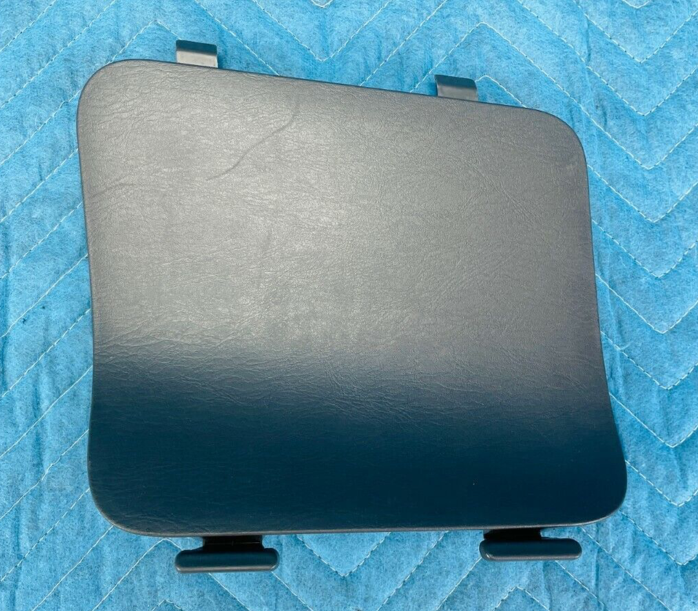 LaQ 3700~3800ピース Lexus GX470 Quarter Panel Trim Jack Cover 2003-2007 Gray:LH10 OEM