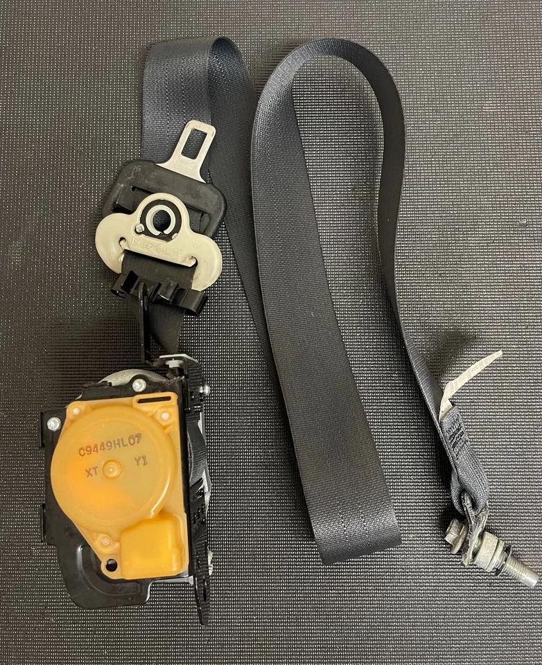 2009 2010 2011 2012 Nissan Murano Front LEFT DRIVER Side Seat Belt OEM - Image 4 of 4