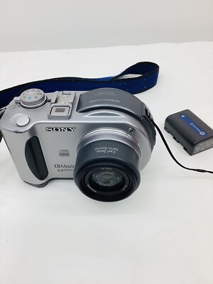 Sony Mavica MVC-CD300 3.3 MP Digital Camera Carl Zeiss Lens