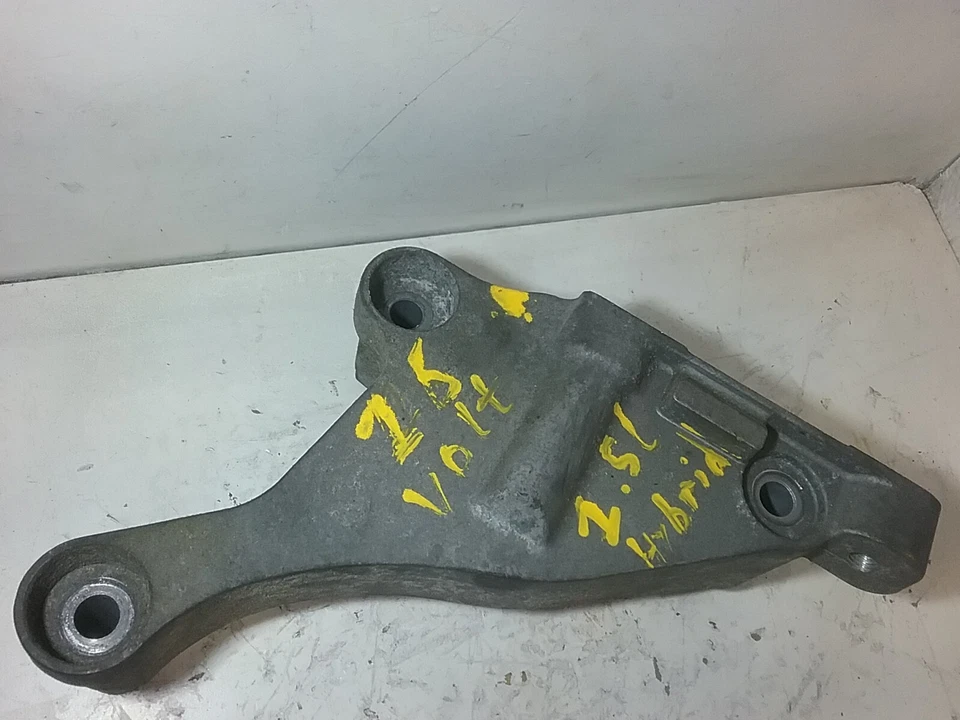 Soporte de montaje lateral del motor Chevy Volt 2016-2019 híbrido de 4 cilindros de 1,5 L K15 Foto 2 de 4