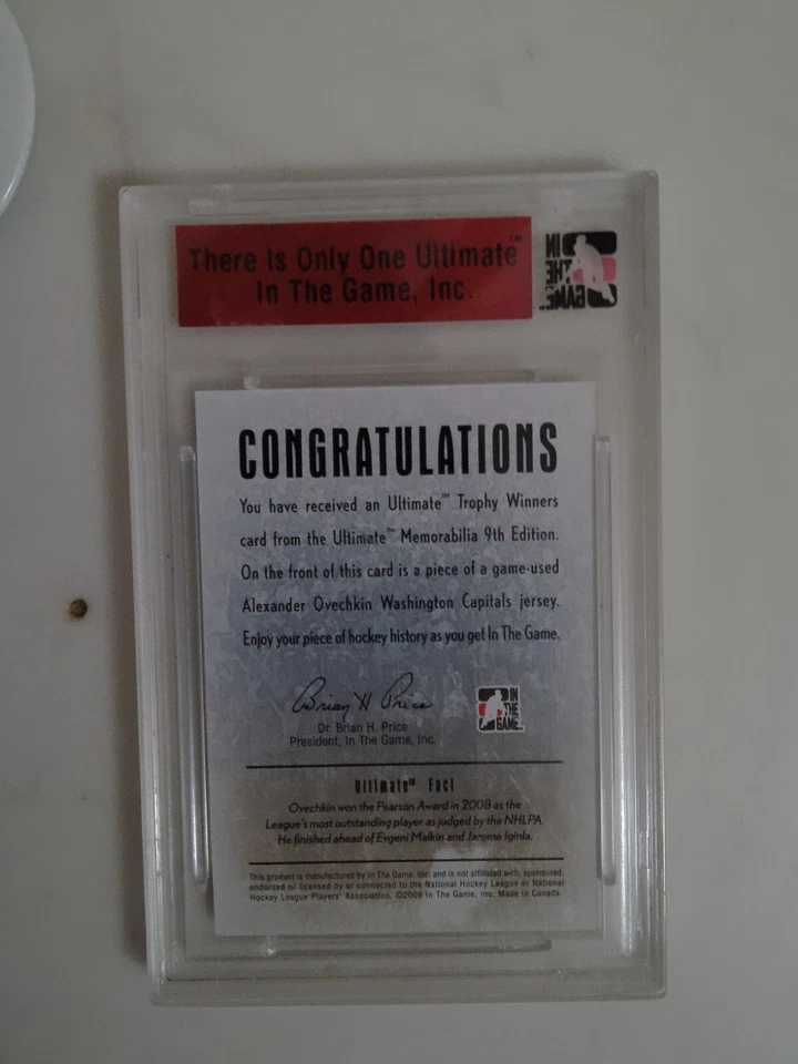 2009 ITG ULTIMATE MEM.OVECHKIN TROPHY WINNERS GOLD 1/1 GAME JERSEY PEARSON AWARD - Image 2 of 2