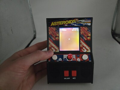 Asteroids 1979 Atari interactive handheld game 2017