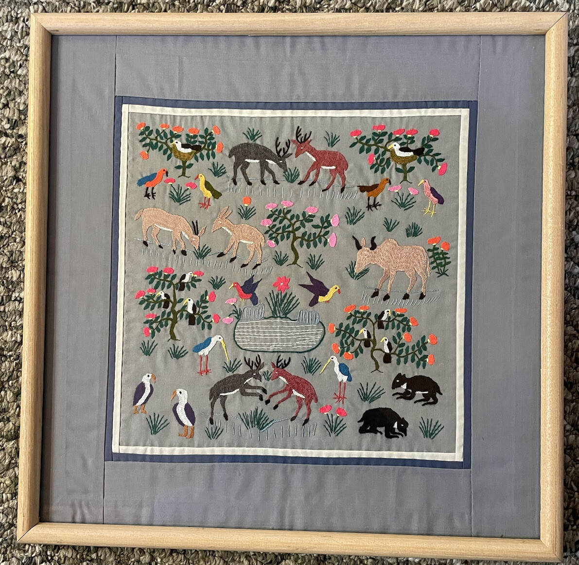 アート・デザイン・音楽 Hmong Story Cloths Hmong Story Cloths – Schifferbooks