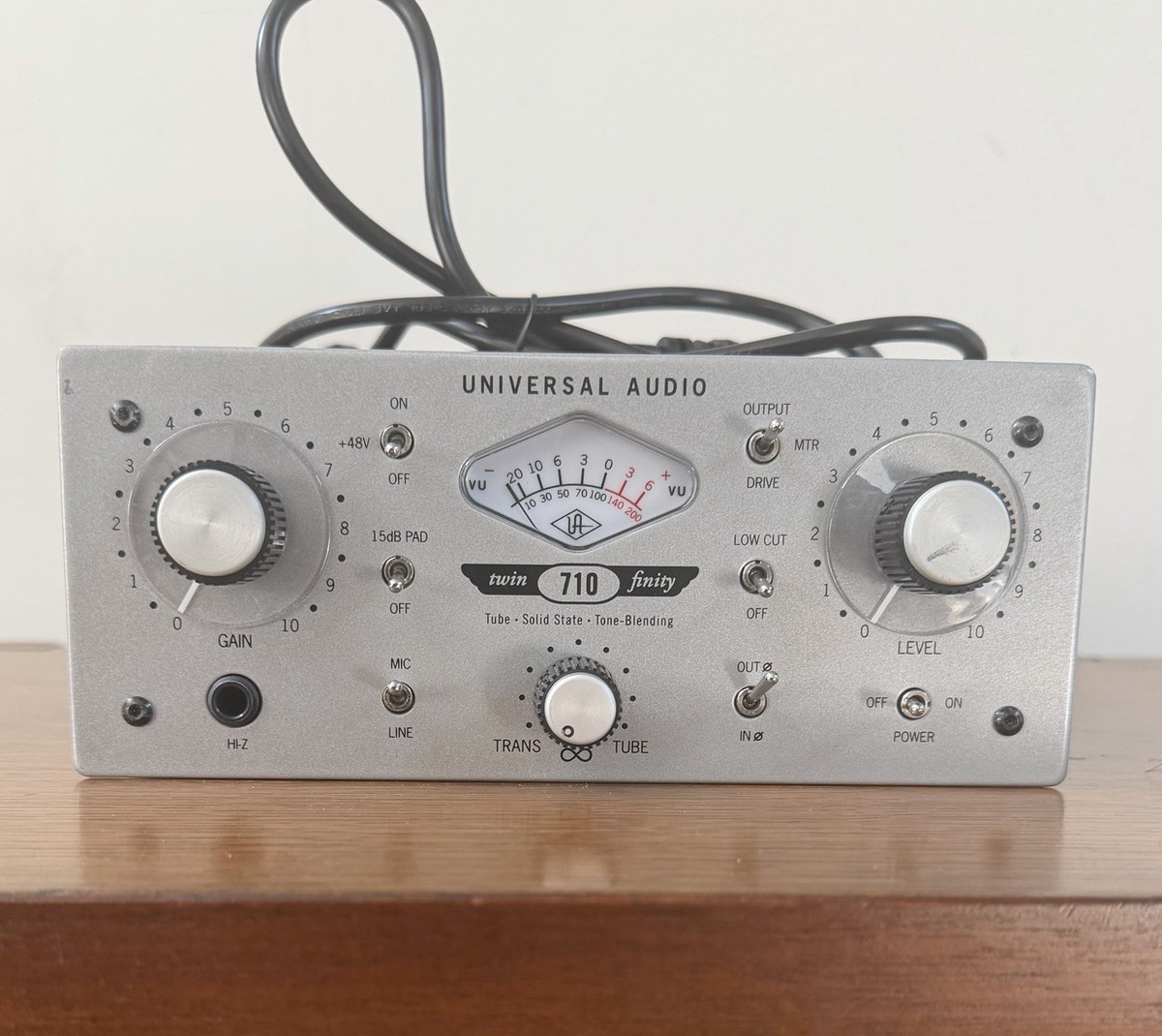 Universal Audio 710 Twin-Finity Microphone Preamp with Power Cord
