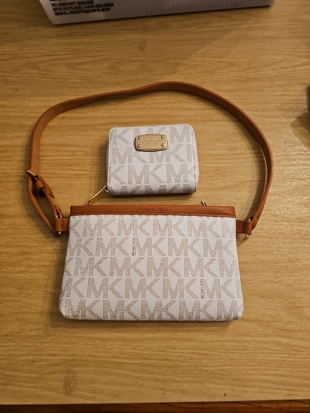Michael Kors Signature MK Leather Fanny Pack Belt Bag 551749C W