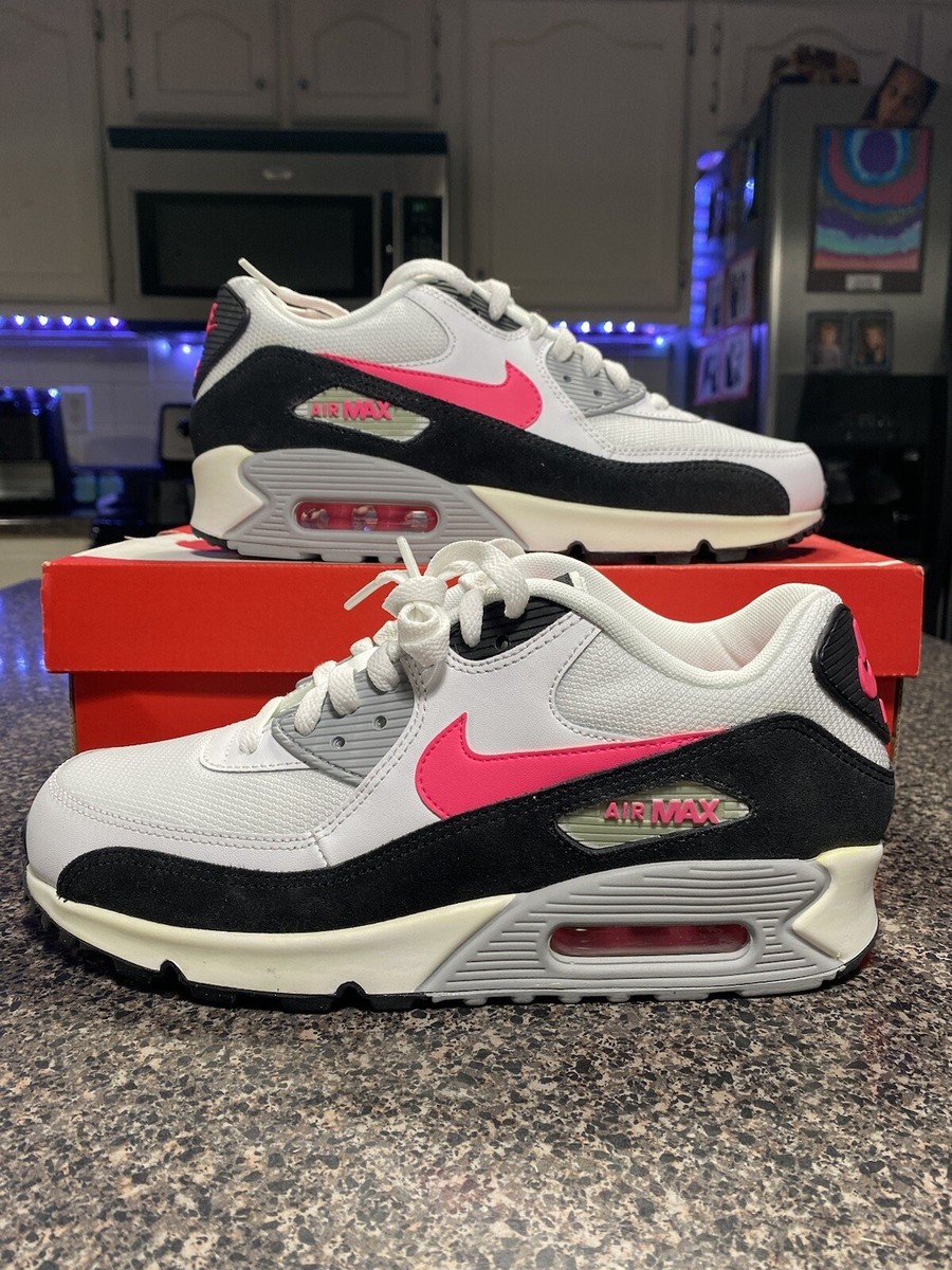 Size 8 - Nike Air Max 90 Essential White - 537384-120 minor sole