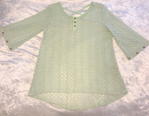 Simply Noelle Women’s Crochet Top Pastel Green Sm (8-10) - Picture 7 of 7
