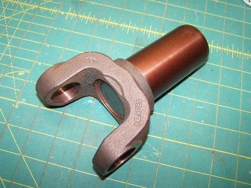 SY-400- 1350 Steel Transmission Slip Yoke GM, TH400/Muncie, M-22/M-21/B.W. - Picture 3 of 4