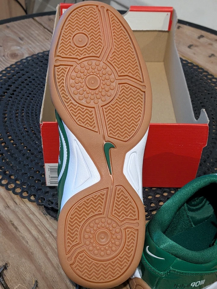 Nike Total 90 T90 WMNS vert/blanc baskets femme EU 39 IB5666 300 - Photo 3/4