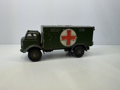 Dinky Toys 626   Military Ambulance   Original Meccano Ltd   Made in England
