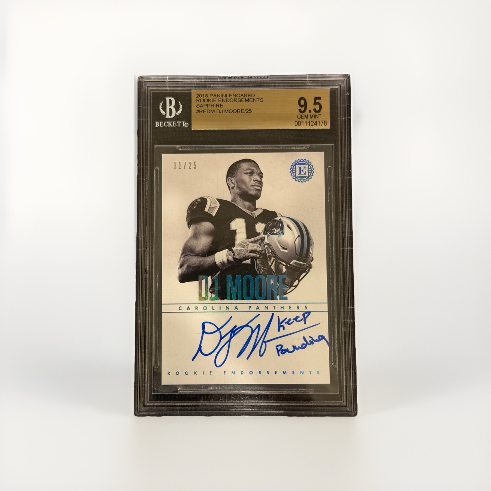DJ Moore Panini Flawless Rookie Signatures #DM Sapphire