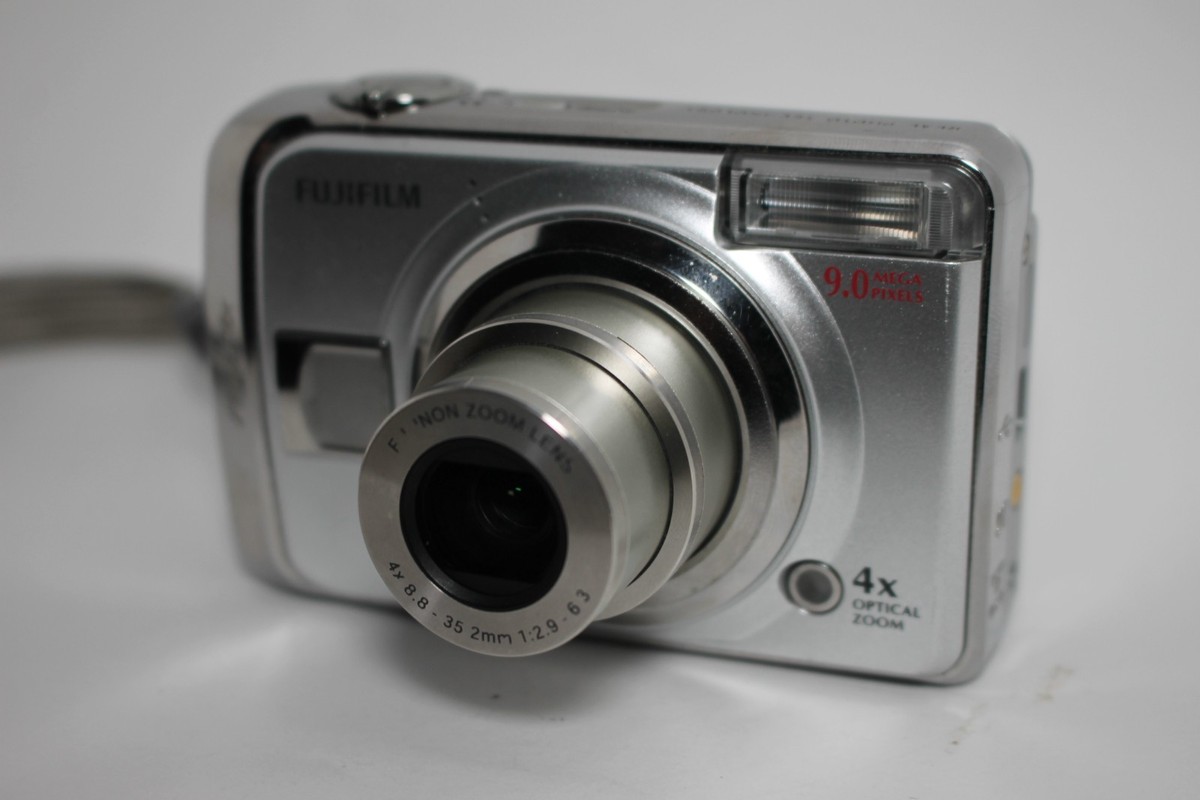 Fujifilm FinePix A Series A900 9.0MP Digital Camera - Silver