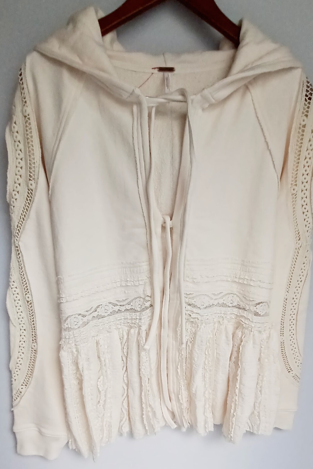 Free People Lace Tiered Hoody Slouchy Tie Front Ivory Lace Cardigan Bohemian 42