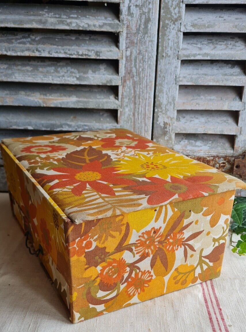 Boîte à Couture Vintage En Tissu Fleuri - Carton & Tissu, Années 1900, Tiroir Pratique - France