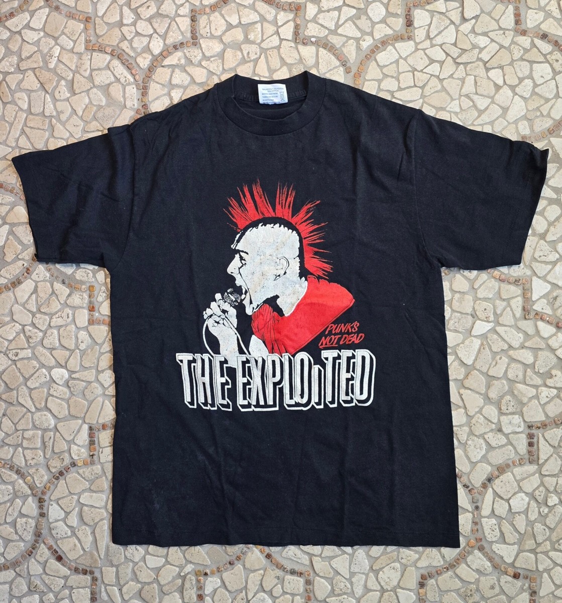 Vintage The Exploited "Punks not dead" graphic tee
