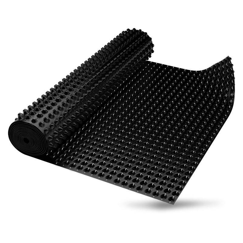 Membrane de fondation anti-humidité protection mur enterré nappe alvéolaire soubassement