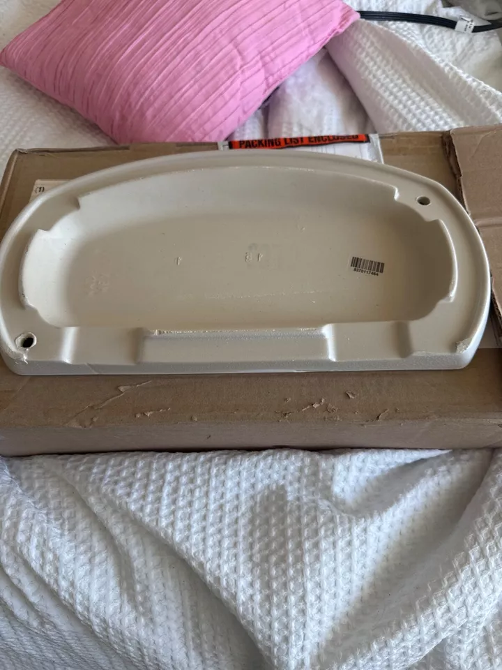 КРЫШКА БАКА УНИТАЗА - Изображение 2 из 2