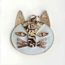CHANEL CAT Kitty button Zipper Pull White Gold  25mm