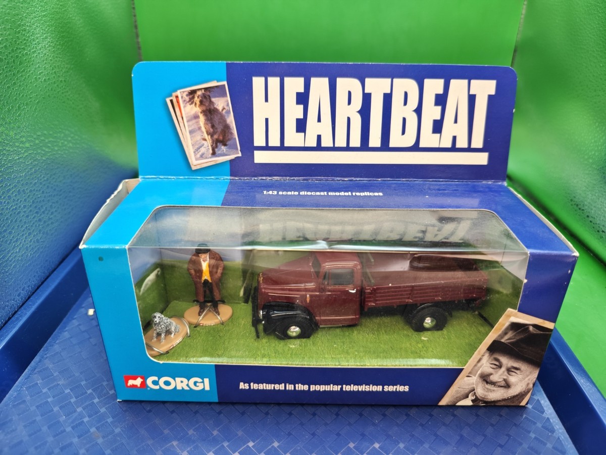 Corgi CC07301 Heartbeat Morris Commercial Truck Figure From