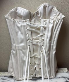 Agent Provocateur &ldquo;Knickers Forever&rdquo; White Corset Bustier Top sz 2 *****