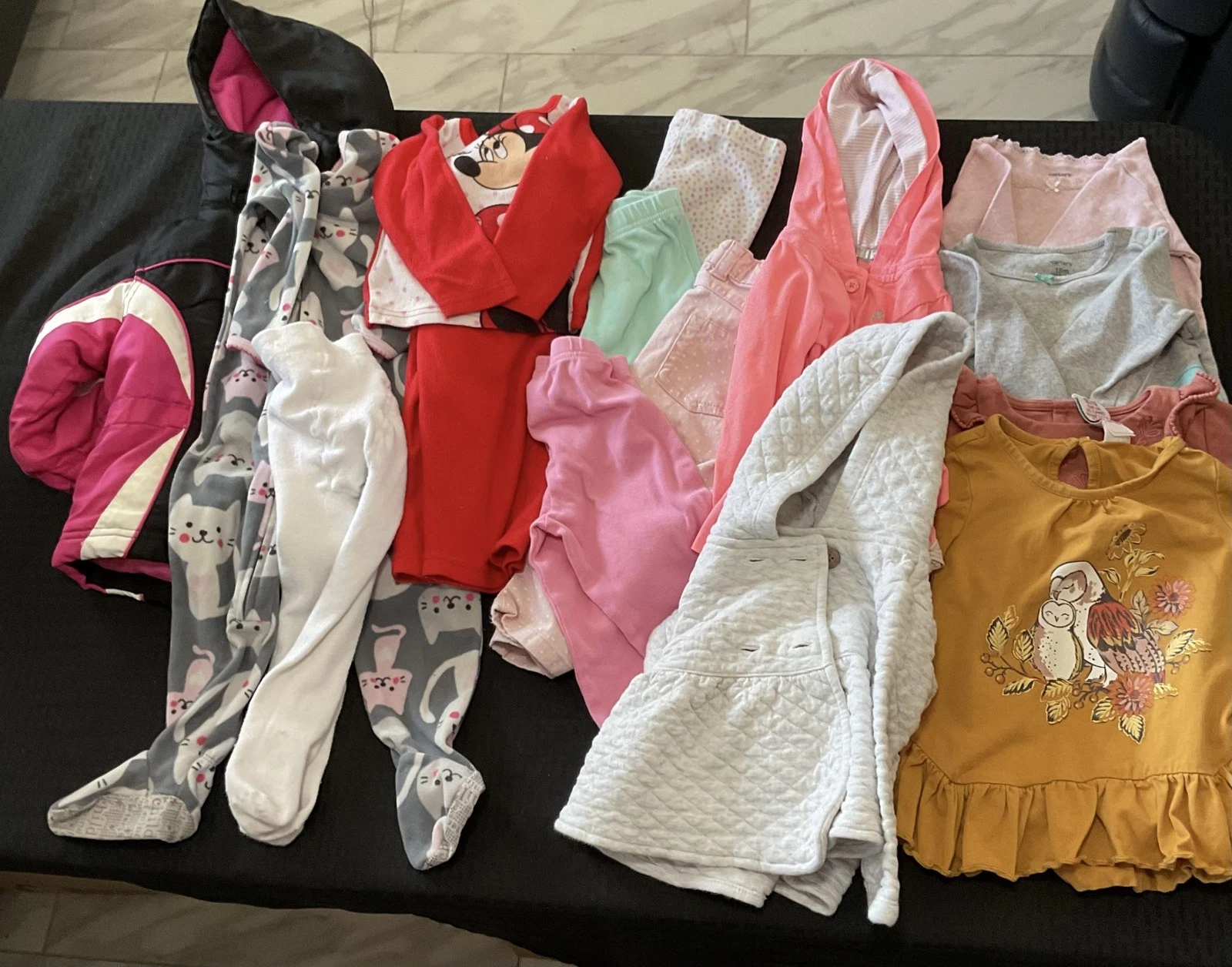 Mixed Brands 15pc Clothes Lot Girls 12-18M Multicolor Disney Fall Winter Layette
Opens in a new wind