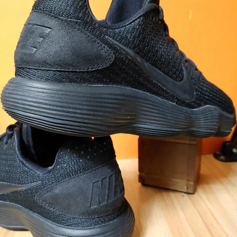 Nike React Hyperdunk Running Sneakers - US10.5, 2… - image 6