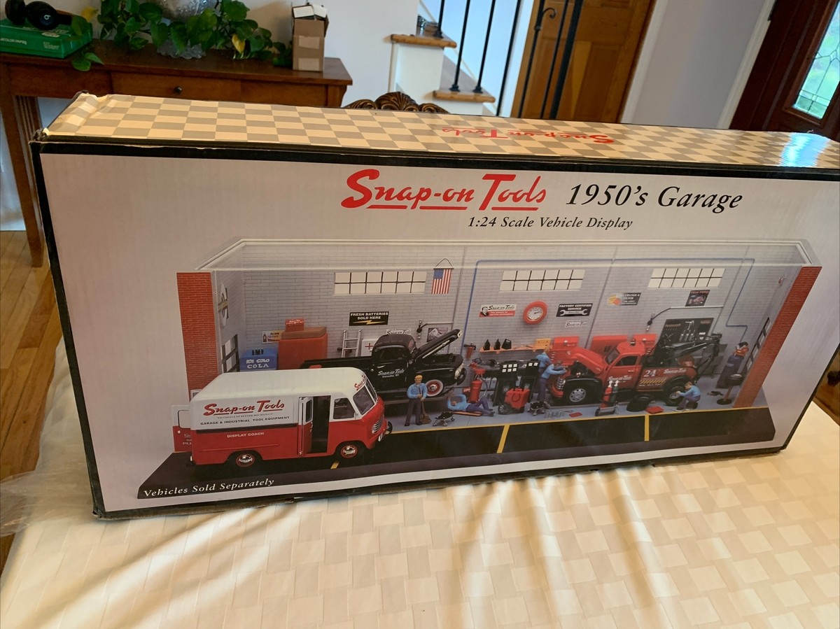 スナップオン Snap on 1/24 ツール満載 1950 ステップバン スナップオン Snap on 1/24 ツール満載 1950 ステップバン