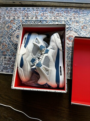 Retro Jordan 4