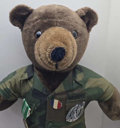 Vintage Patriot Bear 1987 U.S.Army. 21” PA-1771 with Bronze US Army Merit Medal - Picture 2 of 11