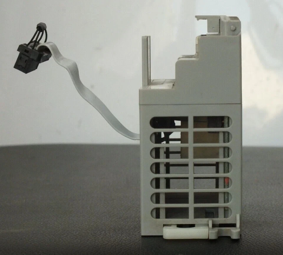 ALLAN BRADLEY 1762-OW8 Foto 2 de 4