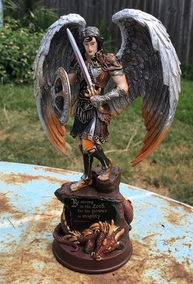 Bradford Exchange - St. Michael: Strength in the Lord LIMITED EDITION Statue