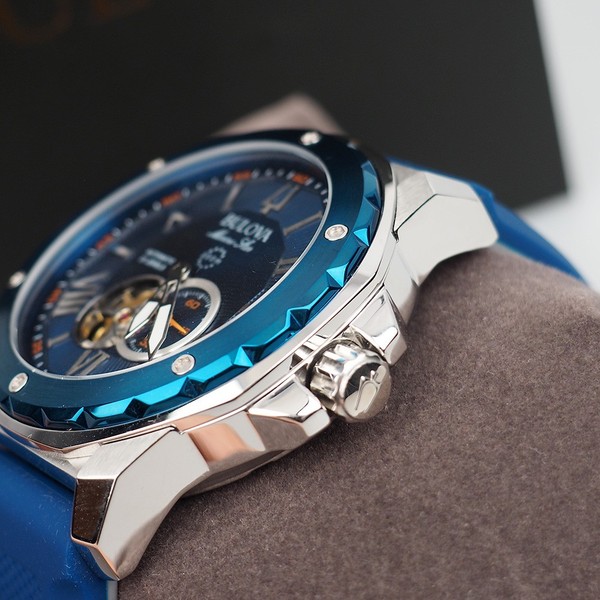 Reloj Bulova Marine Star 98A303, esfera azul, pulso de goma, automático para hombre, 44 mm 4