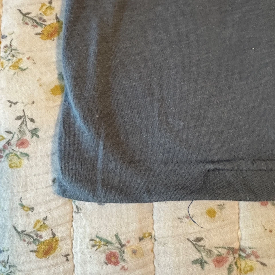 Rare Vintage Reading Rainbow Blue Graphic T-Shirt Opening Books Opening Minds M - Image 4 of 4